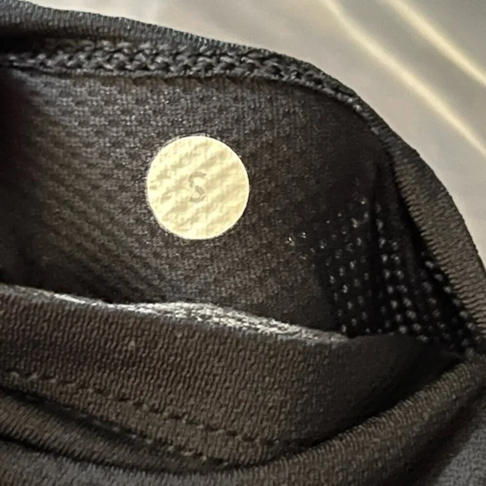 Lululemon Metal Vent Tech Long Sleeve Shirt Mens Grey Performance Active Small - Picture 8 of 11